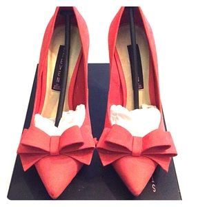 Steven by Steve Madden coral Ravesh pumps 6.5